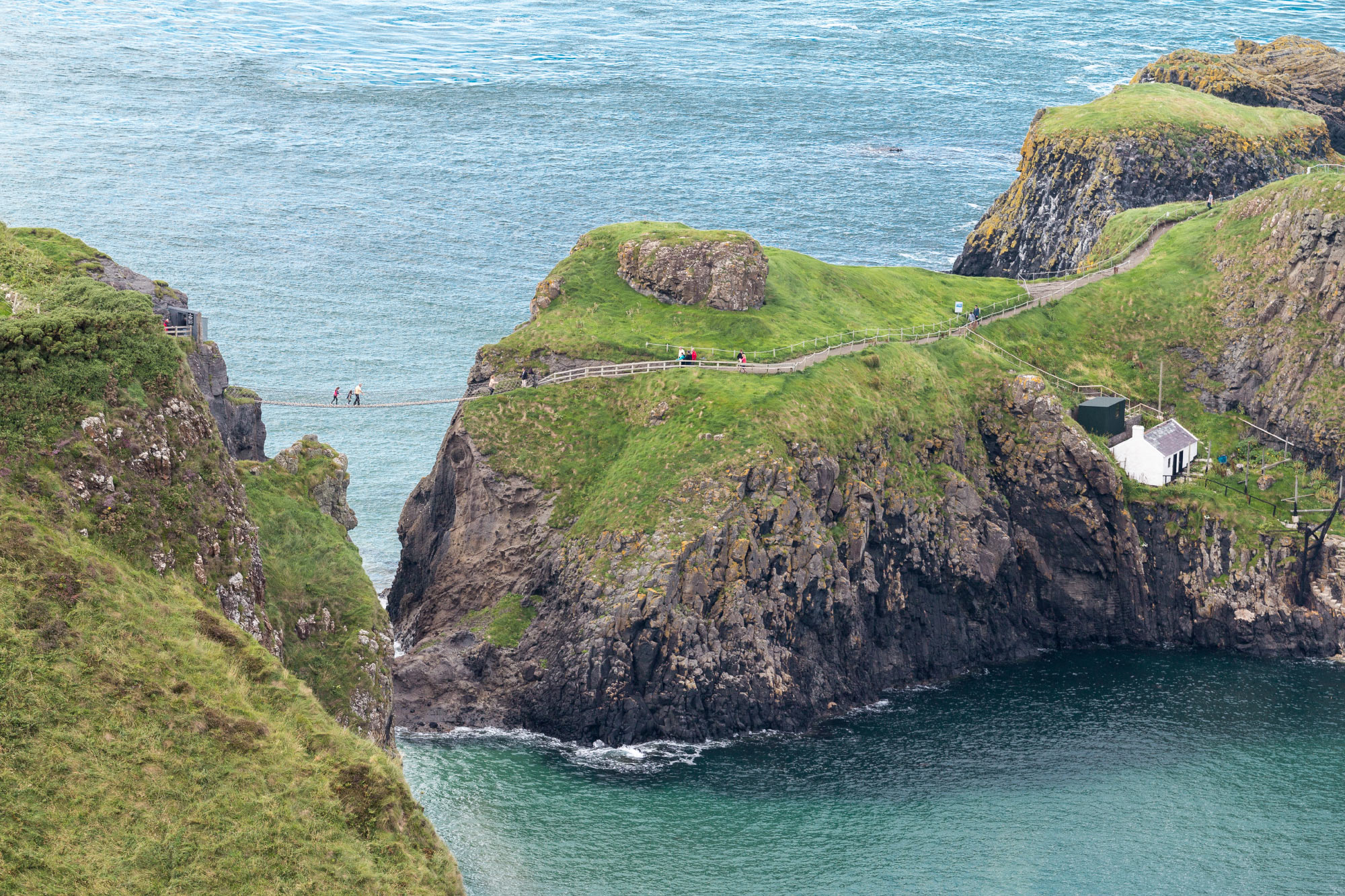 Carrick-a-Rede, Ballintoy (Photo License CC-BY-SA-4.0)